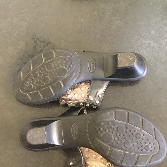 Harley Davidson thong sandals studded size is about a 9 to a 9.5  black - Picture 4 of 6